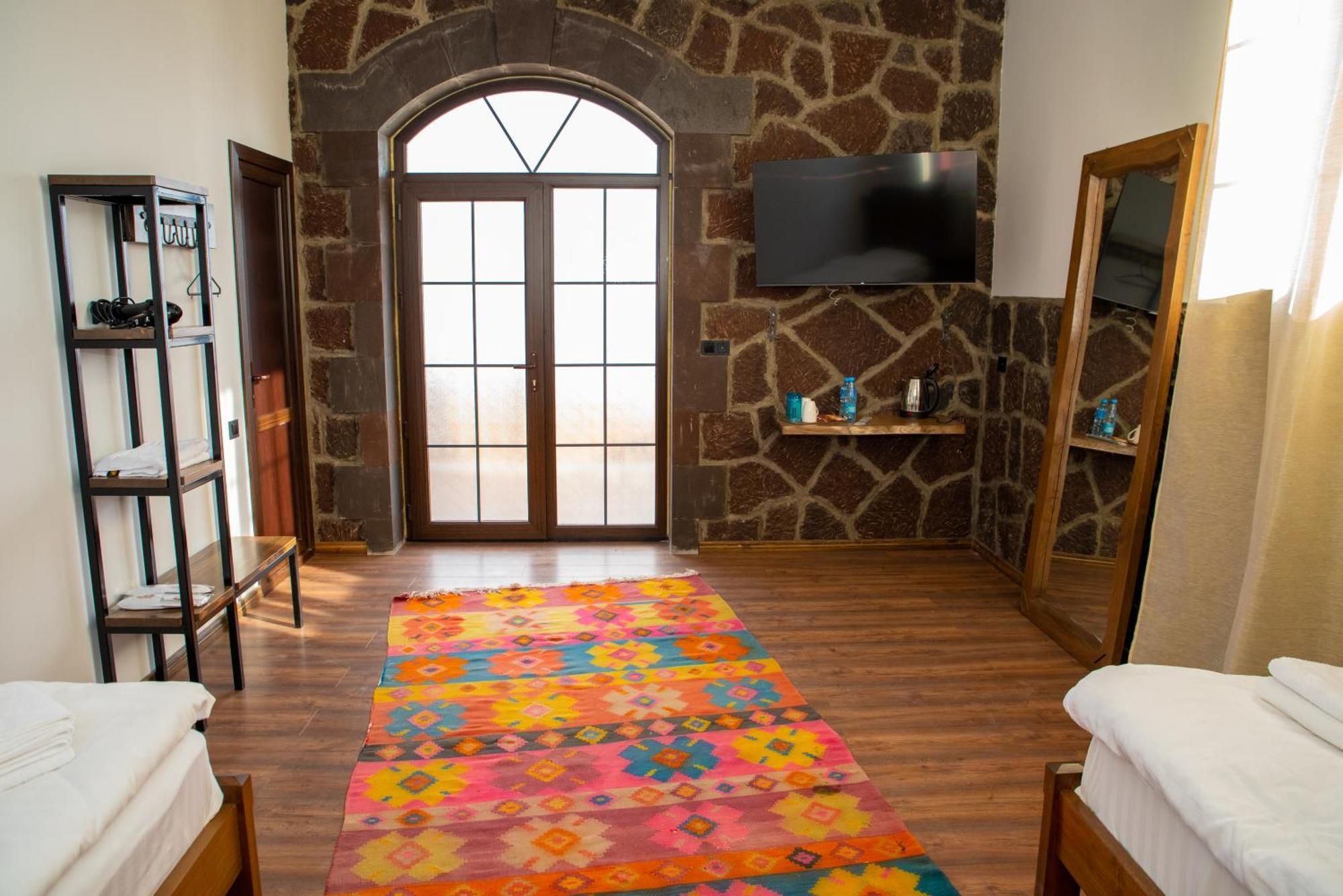 Khoreayi Dzor Gorisz Kültér fotó